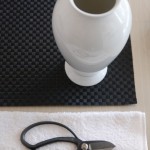Ikebana - Vase und Schere