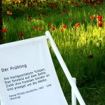 Poesie-Stühle im Britzer Garten