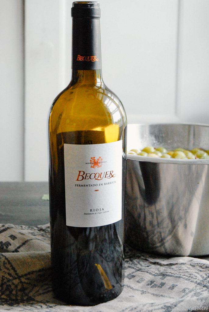 Trockener Weißwein als Zutat für Stachelbeerkonfitüre