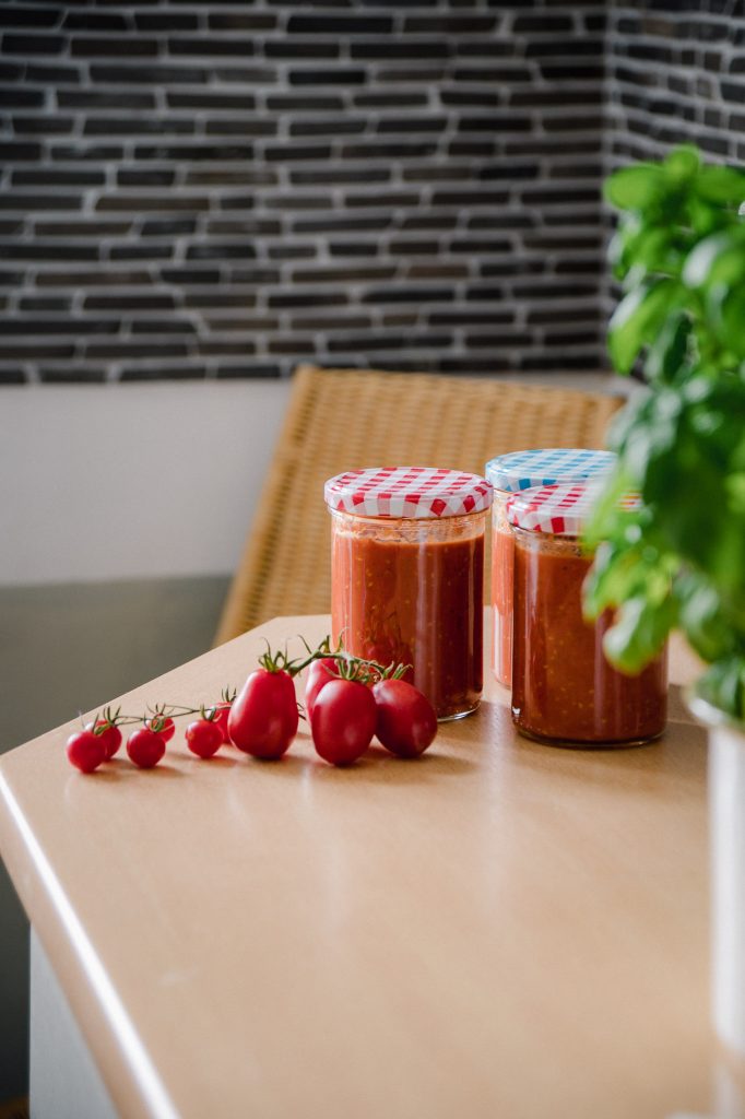 Tomaten einkochen wie Oma: einfaches Rezept